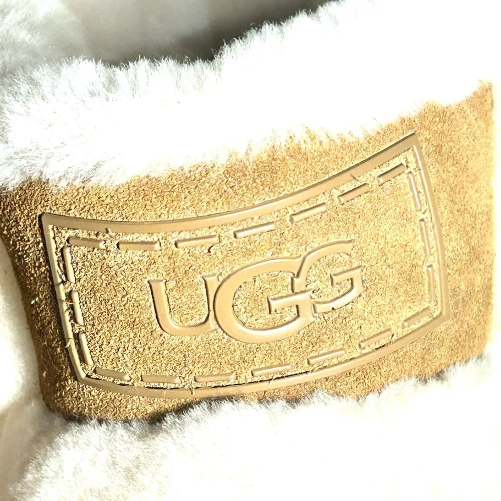 BRAND NEW…UGG Chestnut Suede Classic Chillapeak  Ankle Boots size 7 - Picture 6 of 10